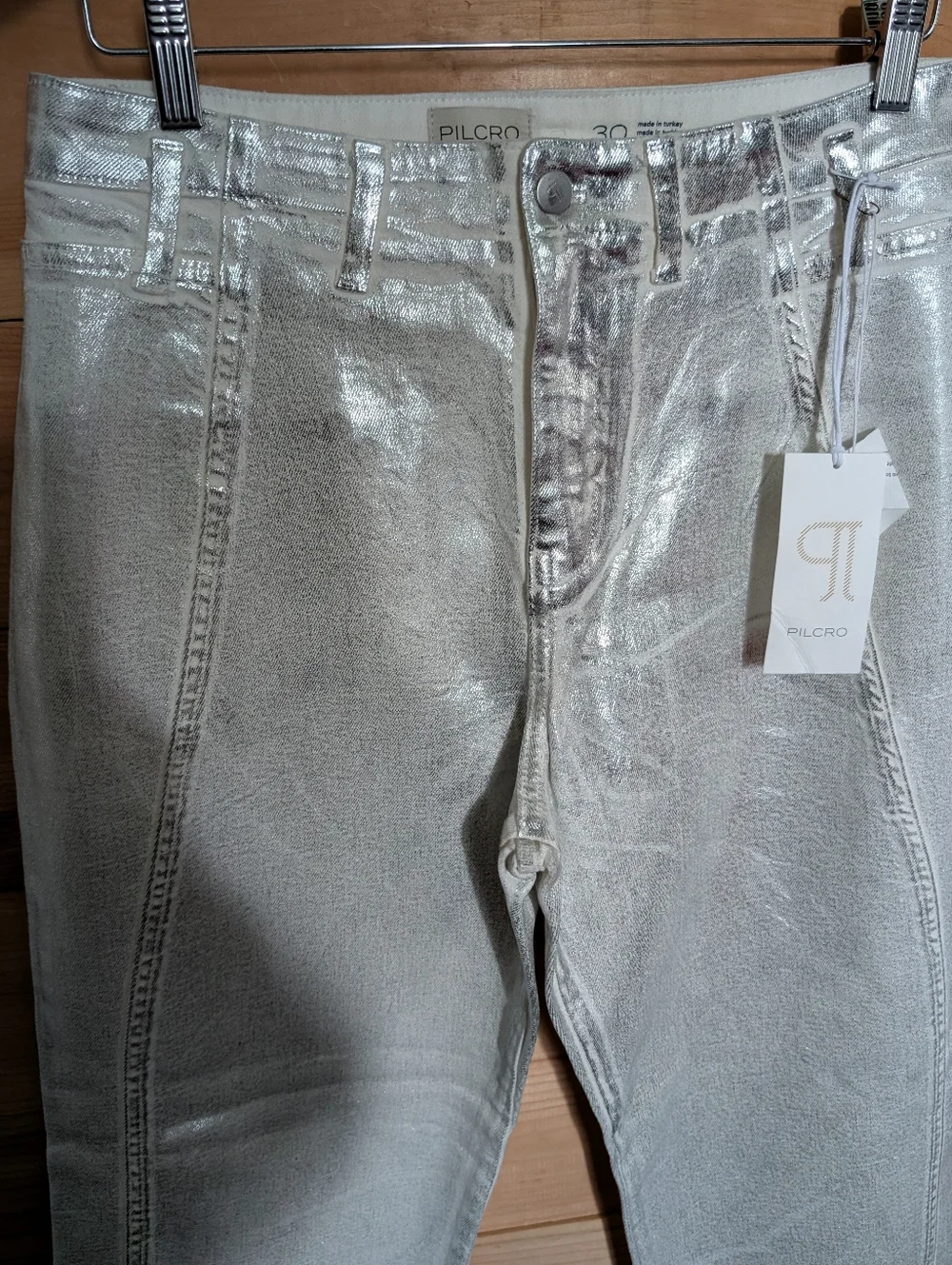 Pilcro Metallic Silver Jeans, NWT, Size 30 - Picture 4 of 4